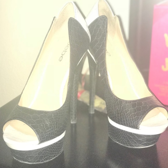 Bebe Platform Heels - Picture 2 of 3